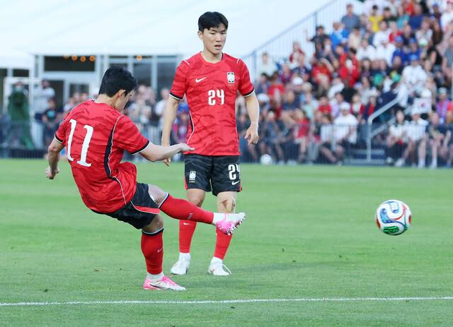 이동경이 4일(한국시각) 열린 엘살바도르와의 평가전에서 프리킥 선제골을 넣고 있다. 프로보/연합뉴스