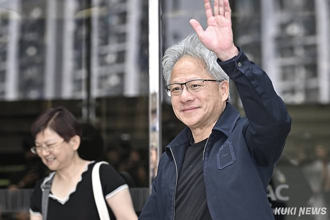 젠슨 황 엔비디아 CEO가 5일 오후 한국을 찾았다. 남동균 기자