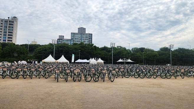 지난 7일 ‘쉬엄쉬엄 3종 한강 축제’에 쓰인 따릉이들.