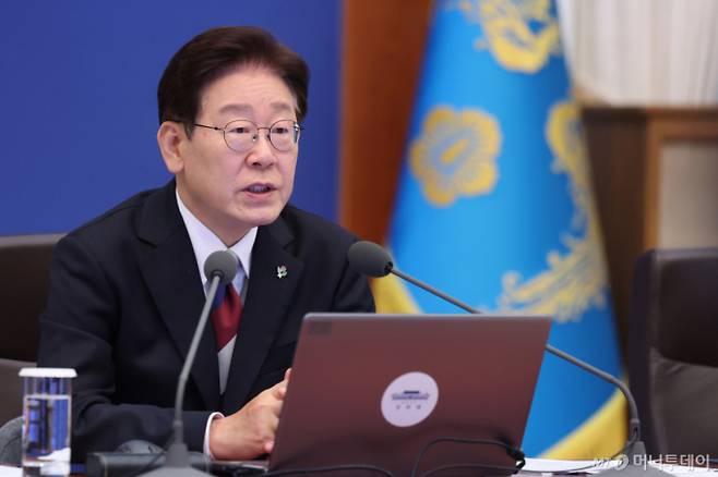 [서울=뉴시스] 최동준 기자 = 이재명 대통령이 4일 청와대에서 열린 수석보좌관회의에서 발언하고 있다. 2026.06.04. photocdj@newsis.com /사진=