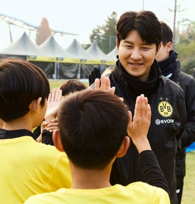 박주호 도르트문트 아카데미 코리아 대표가 9일 온라인 기자간담회에 참석해 유소년 축구 시스템과 월드컵 본선을 앞둔 대표팀에 대해서 언급했다./박주호 SNS 제공