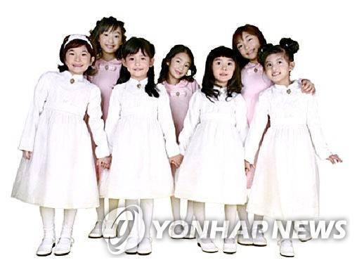 2005년 당시 아역 걸그룹 '7공주' [연합뉴스 사진]