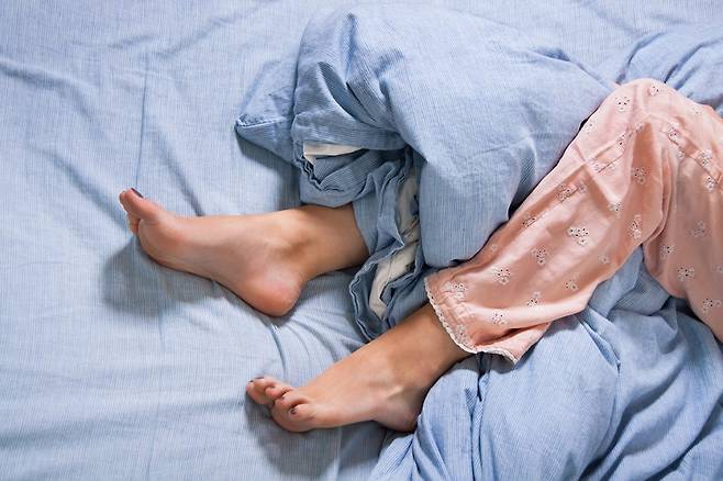 장시간 누워 지내면 근육이 급격히 줄어드는 근 손실이 나타날 수 있다. 사진=클립아트코리아