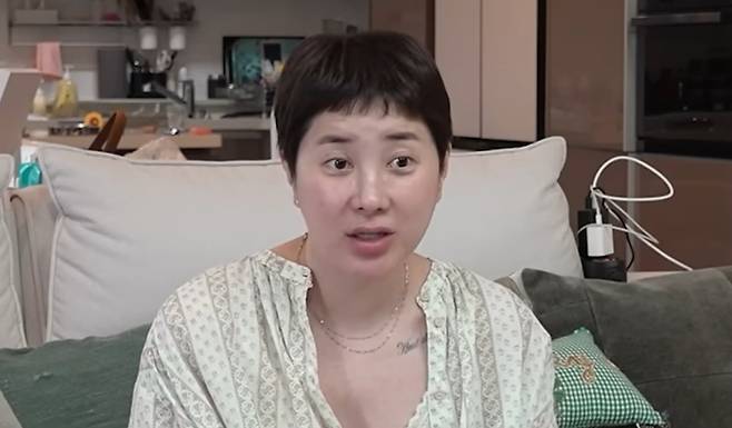 재혼 소식을 알린 그룹 쥬얼리 출신 가수 서인영이 예비 신랑과의 러브 스토리를 공개하며 재혼을 앞둔 심경을 솔직하게 고백했다. [사진출처 = 영상 캡처]