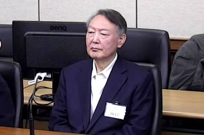 공판 출석한 윤석열 전 대통령 [서울중앙지법 제공. 재판매 및 DB 금지]