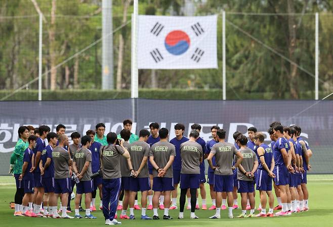 2026 북중미 월드컵에 출전하는 축구 국가대표팀이 6일(현지시간) 베이스캠프 훈련장인 멕시코 과달라하라 치바스 바예 베르데에서 첫 훈련을 하고 있다. 사진=연합뉴스