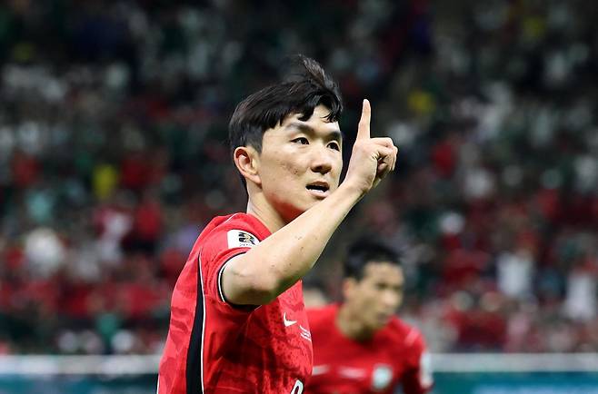 11일(현지 시간) 멕시코 과달라하라 스타디움에서 열린 2026 북중미 월드컵 조별리그 A조 대한민국과 체코의 경기에서 대한민국 황인범이 동점골을 넣고 세리머리를 하고 있다.  2026.06.12. [사포판(멕시코)=뉴시스]