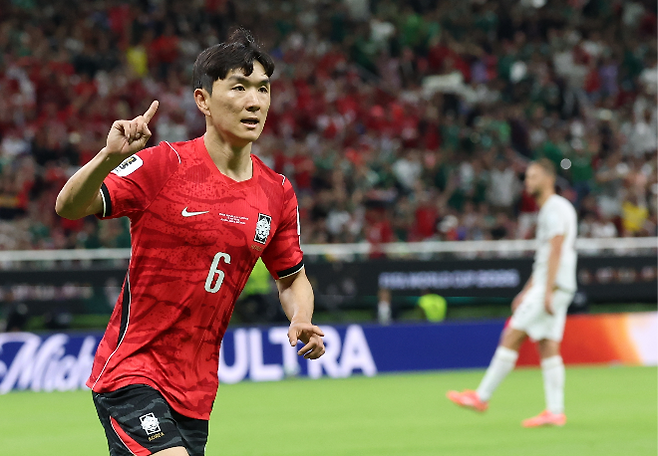 11일(현지시간) 멕시코 사포판 과달라하라 스타디움에서 열린 2026 북중미 월드컵 A조 1차전 한국과 체코의 경기. 후반 황인범이 골을 넣은 뒤 세리머니를 하고 있다. 사진=연합뉴스 제공