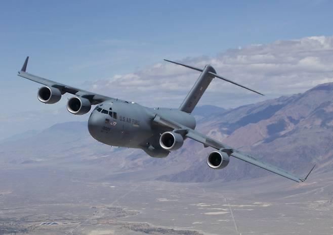 미 공군 C-17 수송기. 위키미디어 제공
