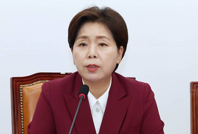 양향자 국민의힘 최고위원이 15일 국회에서 최고위원회의에서 지도부 총사퇴를 제안하고 있다. 임현동 기자