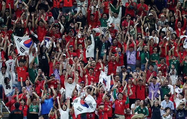 Korean fans cheer for their national team at a match against the Czech Republic at the FIFA World Cup 2026 held in Mexico on June 11. REUTERS/YONHAP