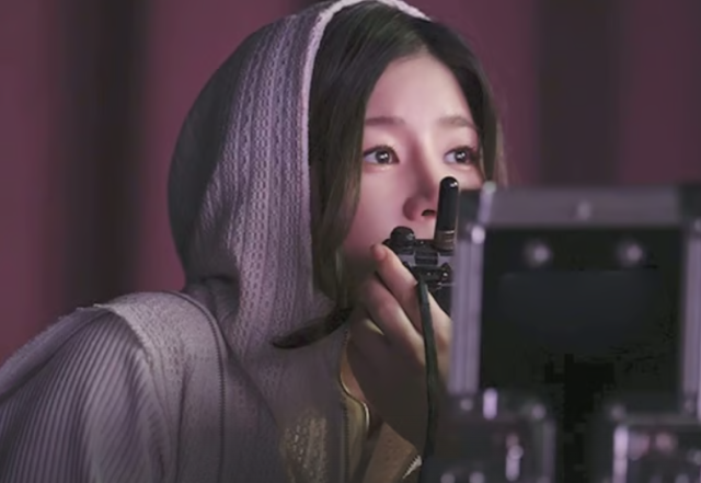 지난 14일 방송된 KBS2 예능 ‘사장님 귀는 당나귀 귀’에 ‘뉴 보스’로 전격 합류한 윤승림 뮤직비디오 감독이 배우 심은하를 닮은 외모로 눈길을 끌었다./ KBS2 예능 ‘사장님 귀는 당나귀 귀’