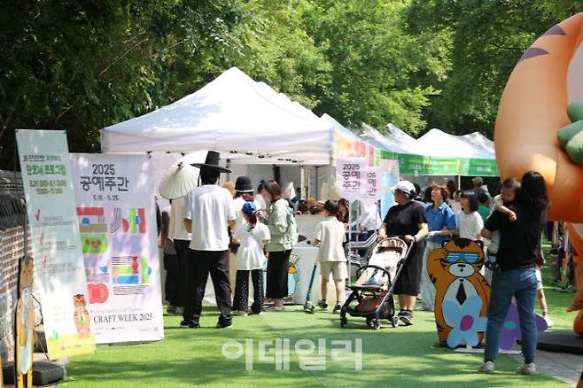‘2025년 공예주간’ 전주 지역 행사 현장. (사진=한국공예·디자인문화진흥원)
