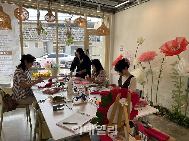 ‘2025년 공예주간’ 칠곡 지역 행사 현장. (사진=한국공예·디자인문화진흥원)