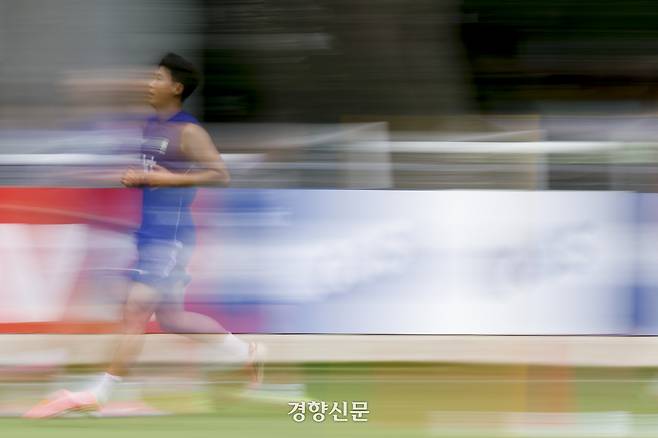 한국 축구대표팀 손흥민이 15일(현지 시간) 멕시코 과달라하라 치바스 베르데 바예 경기장에서 2026 북중미 월드컵 멕시코와의 조별리그를 앞두고 훈련을 진행하고 있다. 2026.06.15 멕시코 과달라하라 | 문재원 기자