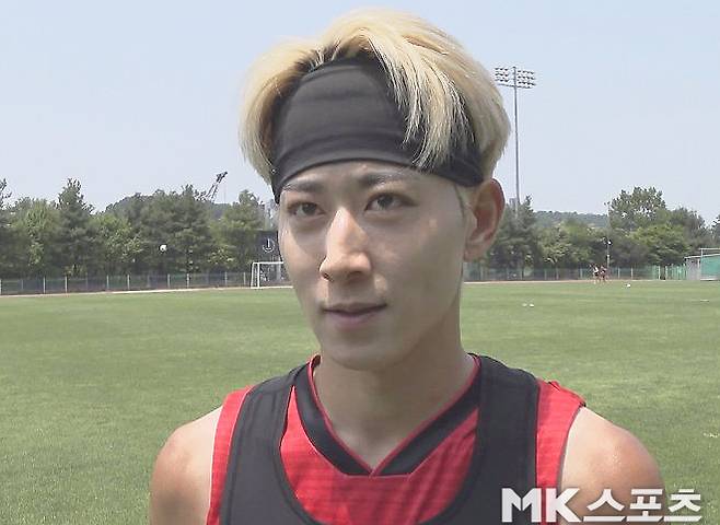 축구도 잘하고 언어 습득에도 탁월한 능력을 보이는 카즈. 사진=이근승 기자
