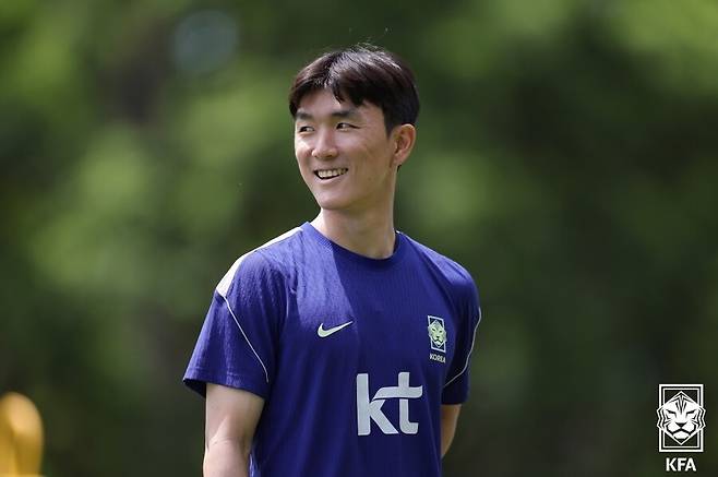 ▲&nbsp;황인범은 대표팀에서 화려함보단 헌신에 가까운 역할을 맡아 왔다. 그러나 지난 11일 체코전 주인공은 황인범이었다. ⓒ 대한축구협회