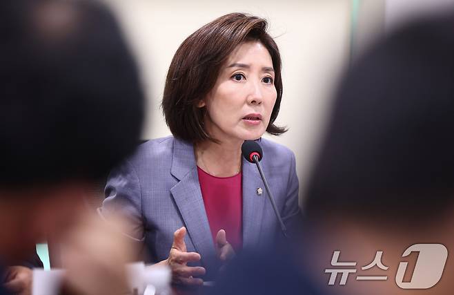나경원 국민의힘 의원이 8일 서울 여의도 국회에서 열린 6·3 투표용지부족·부실선거 사태 관련 토론회에서 참석해 개회사를 하고 있다. 2026.6.8 ⓒ 뉴스1 김도우 기자
