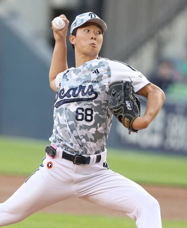 18일 서울 잠실구장에서 열린 2026 신한 SOL KBO리그 KT 위즈와 두산 베어스의 경기. 두산은 정수빈의 대타 출전과 박찬호의 결승 적시타를 앞세워 KT를 2-1로 꺾었다. (두산 선발투수 최민석, 6이닝 96구 4피안타 2탈삼진 3볼넷 1실점)./사진=두산 베어스