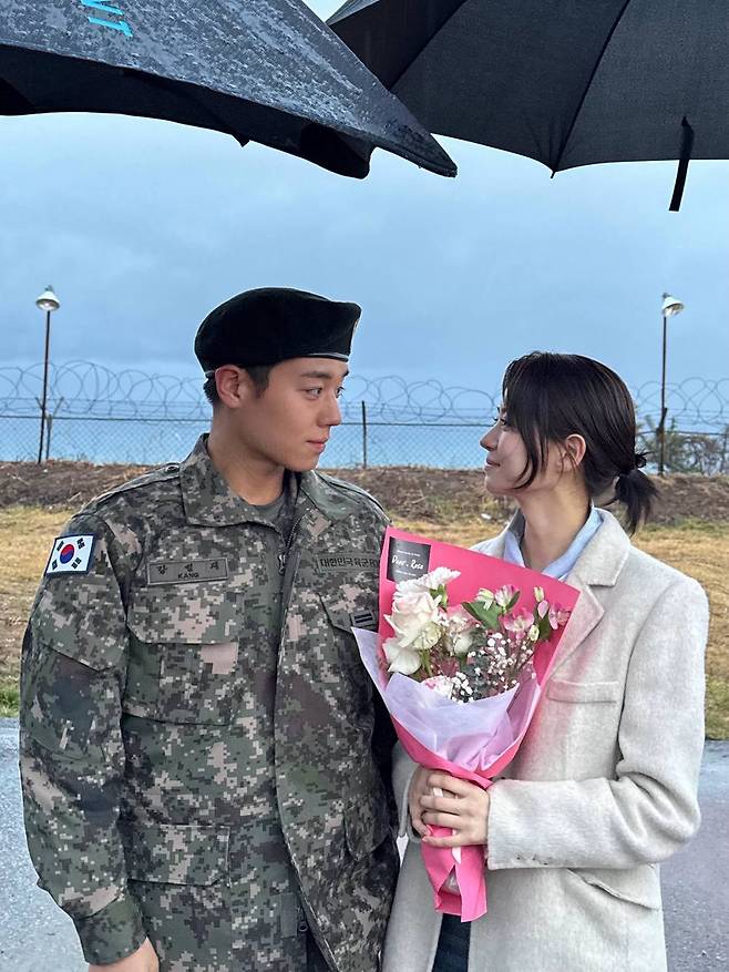 박지훈, 전소영 /사진=전소영 소셜미디어