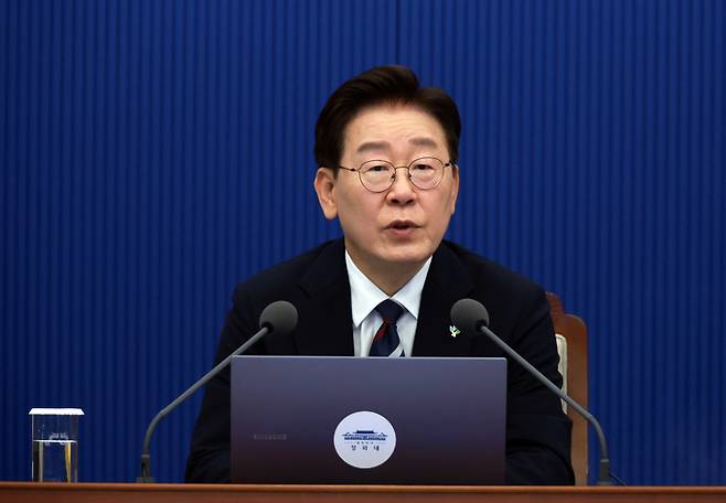 ▲ 이재명 대통령이 19일 청와대에서 열린 수석보좌관회의에서 발언하고 있다. 연합뉴스