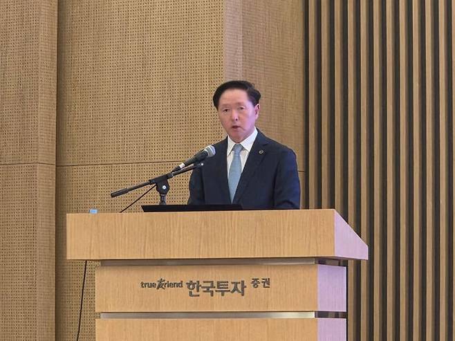 우기홍 대한항공 부회장이 19일 서울 여의도 한국투자증권에서 열린 아시아나항공 합병 관련 주주간담회에서 발언을 하고 있다. ⓒ대한항공