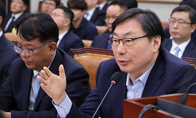 ▲ 질의에 답하는 이화영 전 부지사 [연합뉴스]