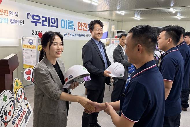 예천군 임대형 스마트팜 안전 캠페인 현장 ⓒ예천군 제공