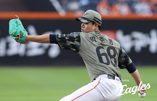 한화 이글스 사이드암 박준영이 19일 대전 한화생명 볼파크에서 열린 2026 신한 SOL KBO리그 삼성 라이온즈와의 팀 간 7차전에 선발등판, 5이닝 2실점을 기록했다. 사진 한화 이글스