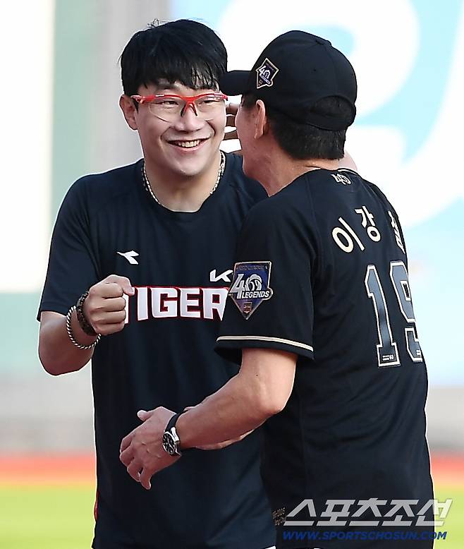 KIA 양현종과 KT 이강철 감독. 박재만 기자 pjm@sportschosun.com