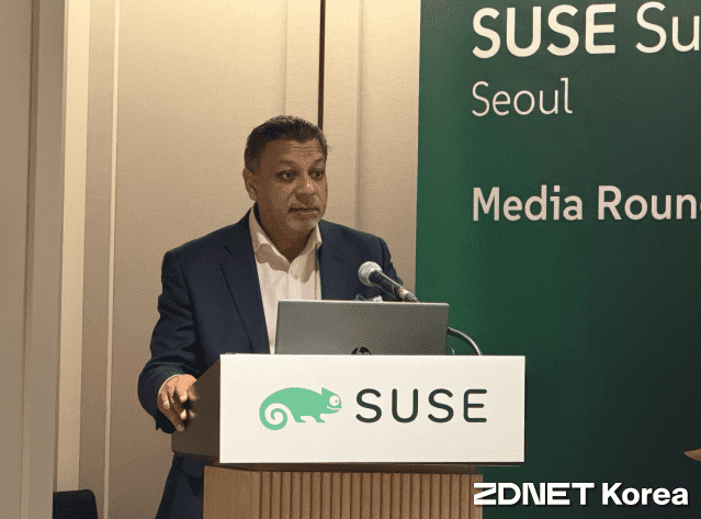임란 칸 수세 최고고객책임자(CCO)가 최근 방한해 AI 시대 사업 전략을 발표하고 있다.