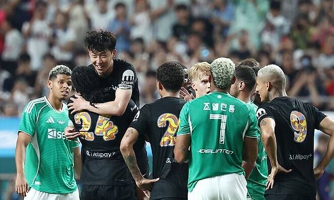 지난해 8월 서울월드컵경기장에서 열린 토트넘 홋스퍼와 뉴캐슬 유나이티드의 쿠팡플레이 시리즈 경기 모습. 연합뉴스