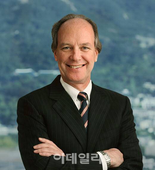 코리아소사이어티 회장을 역임한 토마스 번 법무법인 태평양 고문. 번 고문은 현재 컬럼비아대학교 및 조지타운대학교에서 겸임교수·교수자문으로도 활동하고 있다. (사진=법무법인 태평양)