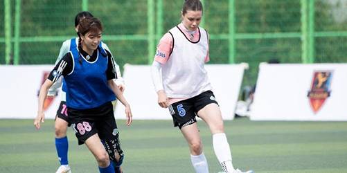 ‘골때리는그녀들’ 축구, 박주호 vs 백지훈 (골때녀) (제공: SBS)