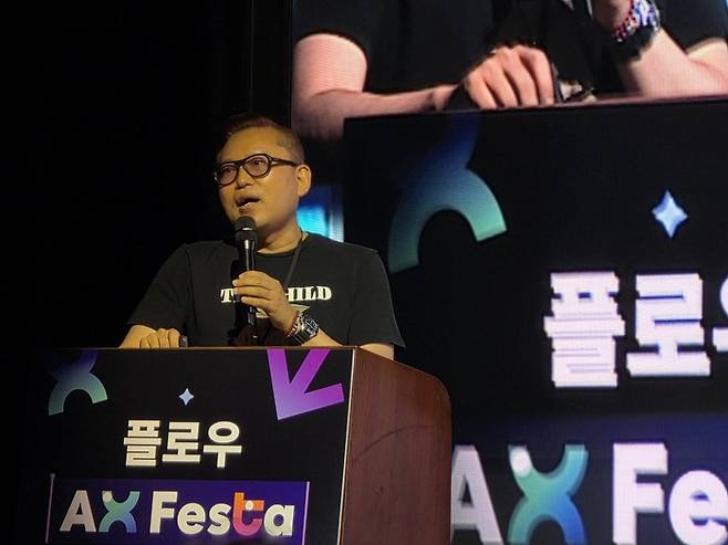 김대식 카이스트 교수가 25일 페어몬트서울에서 열린 'AX Festa 2026'에 참석해 발표하고 있다. /사진=이수영 기자
