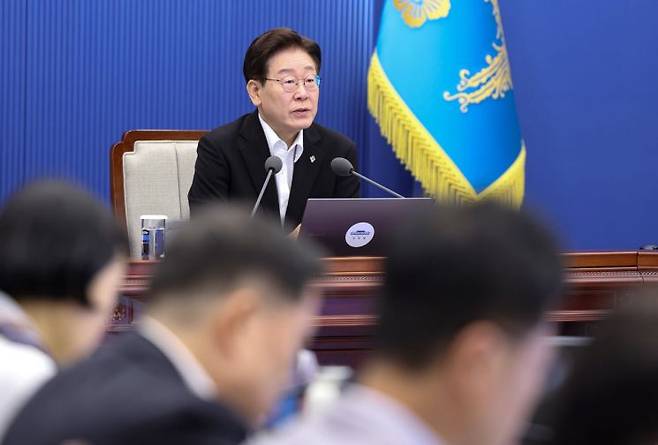이재명 대통령이 25일 청와대에서 열린 수석보좌관회의에서 발언하고 있다. 2026.6.25 연합뉴스