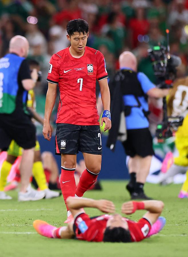 Son Heung-min reacts after South Korea's 1-0 loss to South Africa on Wednesday. (Reuters-Yonhap)