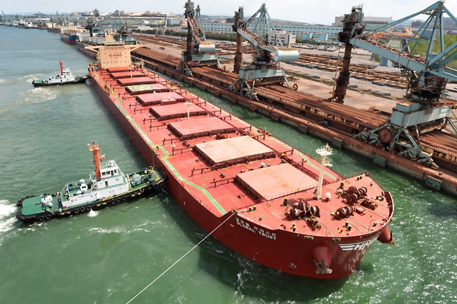 HMM의 건화물선(Dry Bulk) 글로벌 트러스트호. [사진=HMM]