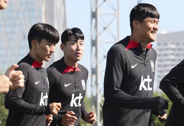 왼쪽부터 황인범, 손흥민, 김민재. 뉴시스