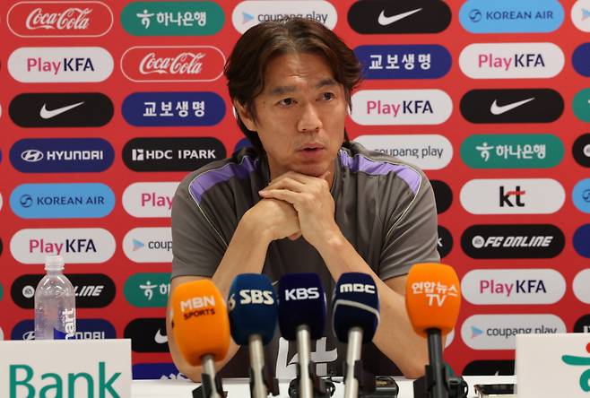 2026 국제축구연맹(FIFA) 북중미 월드컵 32강 진출을 노리는 홍명보호가 극적으로 조별리그를 통과할 경우 벨기에와 맞붙는다. 사진은 홍명보 감독. /사진=뉴스1