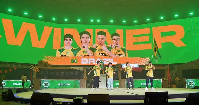 브라질이 28일 서울 장충체육관에서 열린 ‘PNC 2026 인 서울’ 그랜드 파이널에서 최종 우승을 차지했다. 사진 | 크래프톤