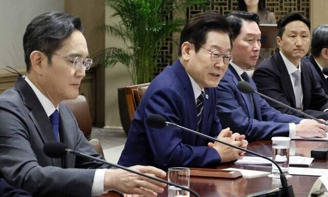 이재명 대통령이 지난해 11월16일 서울 용산 대통령실에서 열린 ‘한-미 관세협상 후속 관련 민관 합동회의’에서 발언을 하고 있다. 대통령실사진기자단