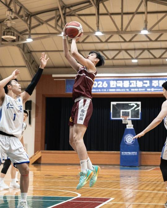 27일 용산고-인헌고전 [한국중고농구연맹 제공]