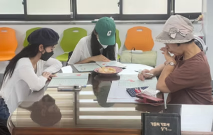 여기 사회적협동조합은 이주민 한부모 가정을 위해 한글학교를 운영 중이다.