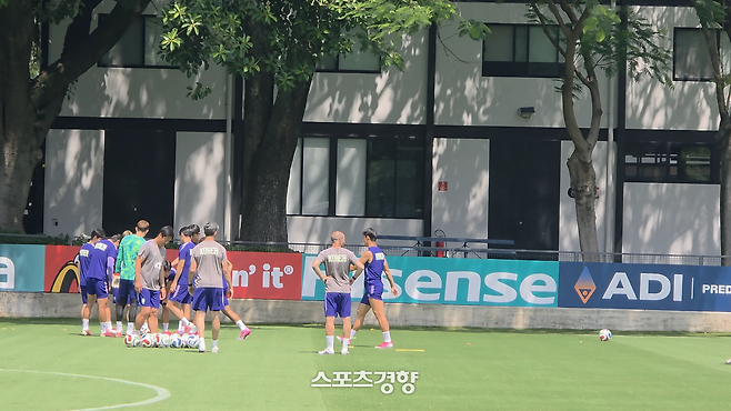 홍명보 감독이 이끄는 축구대표팀이 28일 멕시코 과달라하라 베이스캠프에서 훈련을 소화하고 있다. 황민국 기자