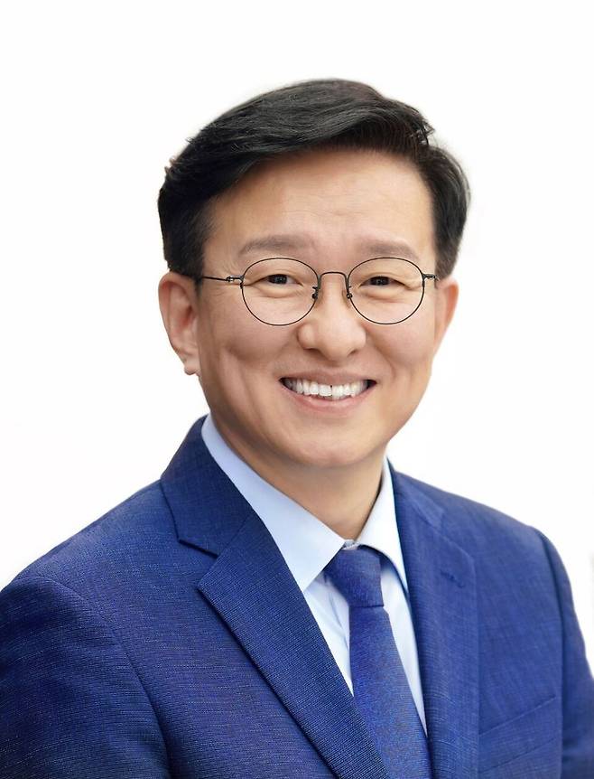 ▲더불어민주당 권칠승 국회의원이 의료데이터를 활용한 디지털 헬스케어 서비스의 법적 근간을 명확히 하기 위한 관련 법률 제장안을 마련했다. / 사진제공=권칠승 의원실