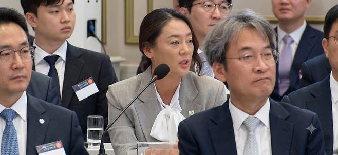 발언하는 엄윤설 에이로봇 대표. 사진=연합뉴스TV 캡처