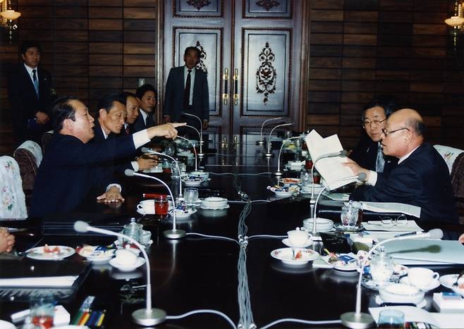1992년 4월 21일 통일각에서 열린 남북핵통제공동위원회 제3차회의 회의. 통일부 제공