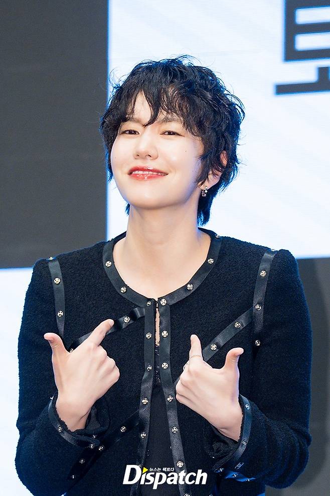 Actress Lee Seol graced the press conference for the KBS2 weekend miniseries The Completion of Marriage, held on the 1st at The Saint in Sindorim, Guro-gu, Seoul. On this day, Lee Seol exuded a sophisticated aura with a short haircut that complemented her all-black outfit.The Completion of Marriage is a crime thriller drama that tells the story of a man who battles criminals to rescue his wife, who was kidnapped just before their divorce. The series is scheduled to premiere on the 4th at 9:20 PM.