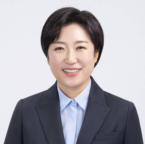 신수정 전남광주통합특별시 북구청장 프로필 사진. [사진=광주 북구]